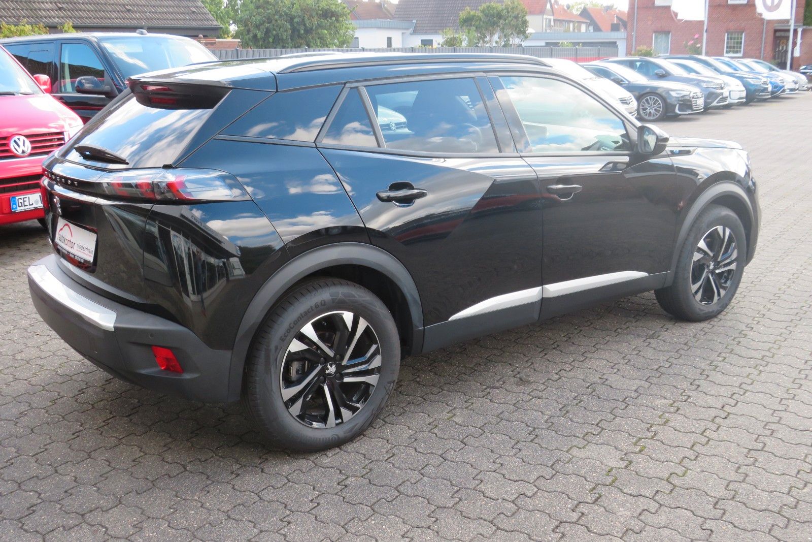 Fahrzeugabbildung Peugeot 2008 e- Allure Pack NAVI KAMERA ACC PDC SITZH 1H