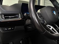 Fahrzeugabbildung BMW 218d Active Tourer M Sport -- Pano/AHK/ACC/18LM