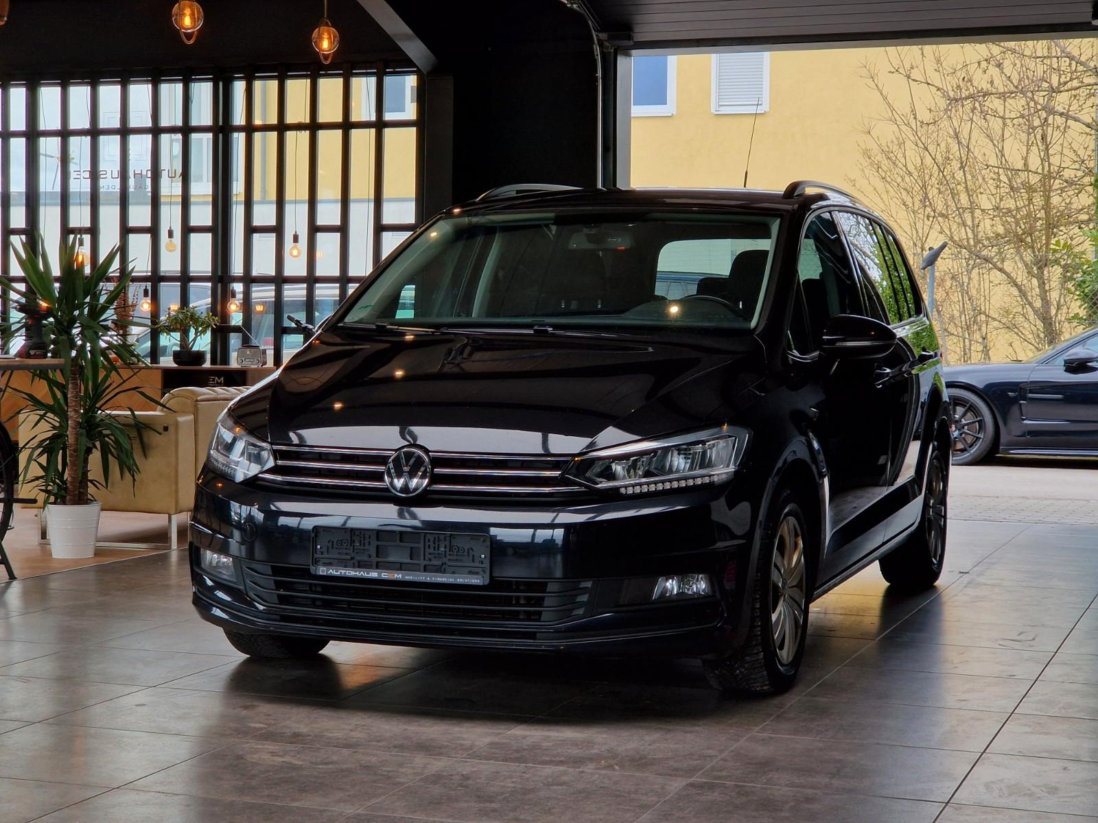 Volkswagen Touran Trendline 2,0TDI*7-SITZER*KAMERA*CARPLAY*