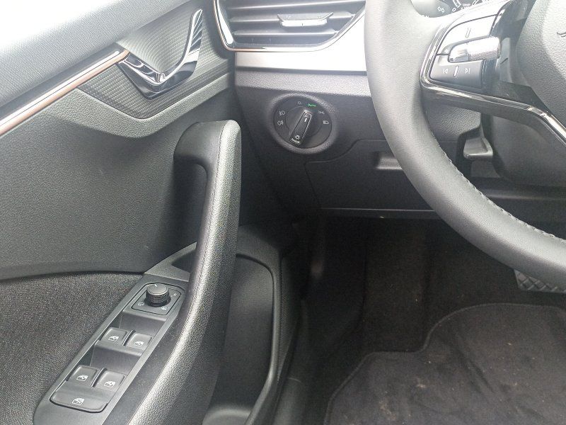 Fahrzeugabbildung SKODA Scala 1.0 TSI Style DSG PDC+LED+WINTER-PAK+SMART