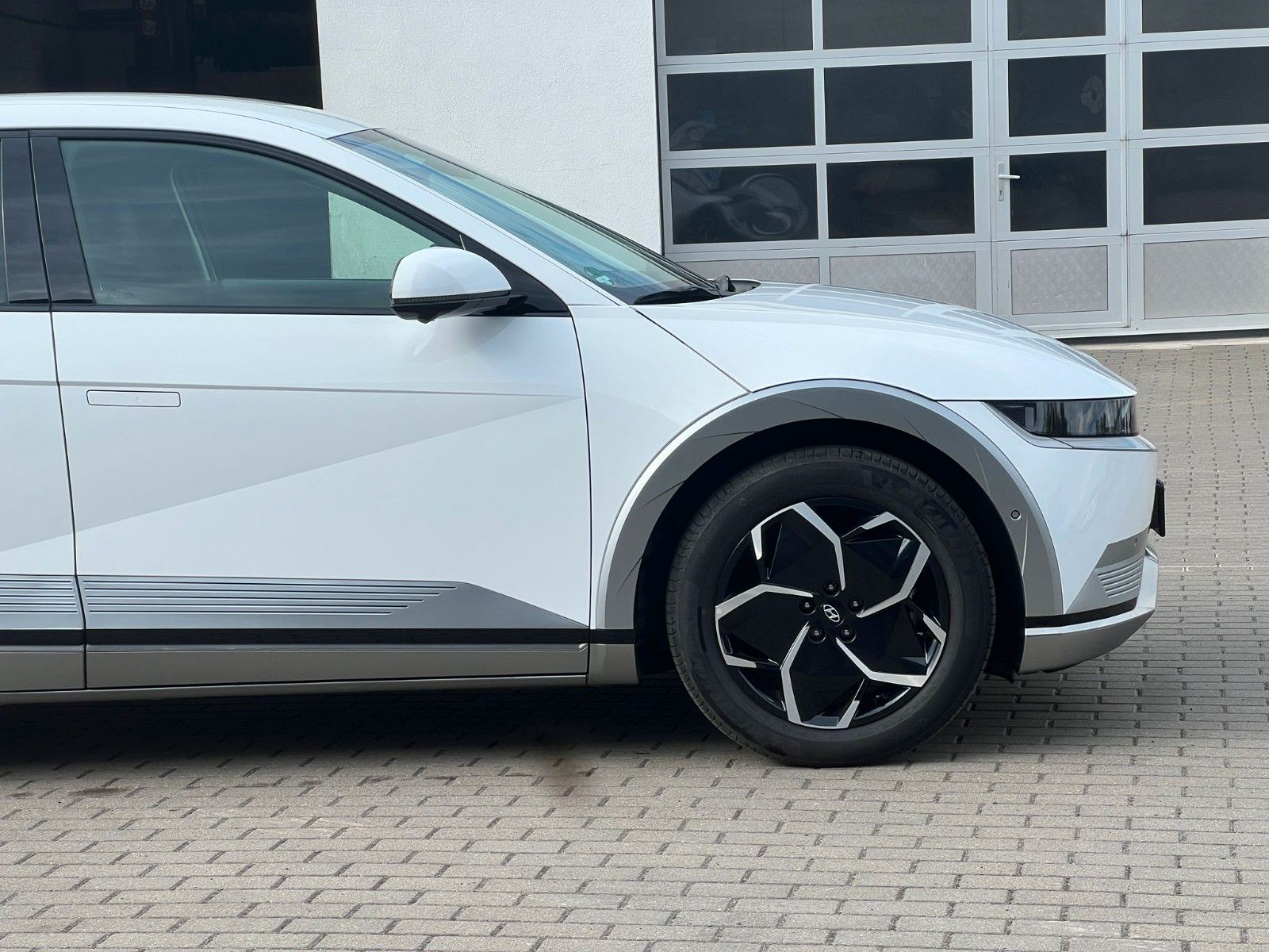 Fahrzeugabbildung Hyundai IONIQ 5 Uniq *RW507KM*HeadUp*Totwinkel*ACC*360°