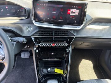 Peugeot 2008 Allure PT 130 EAT8 Navi+SHZ+RFK+LED+Carplay