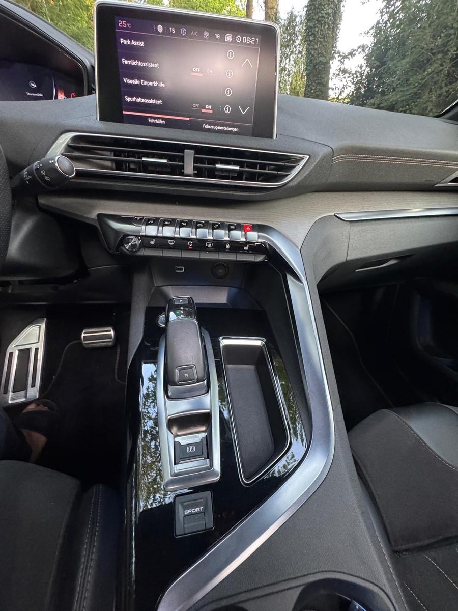 Peugeot 3008 GT*360°*SHZ*Navi*Automatik*Schiebedach