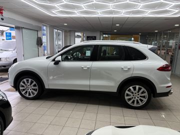 Porsche Cayenne - 6