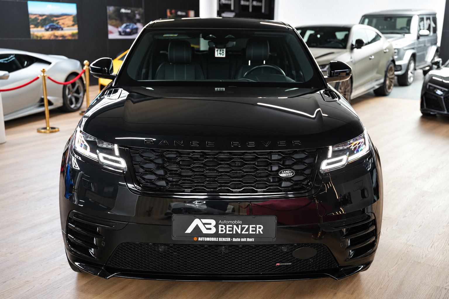 Fahrzeugabbildung Land Rover Range Rover Velar R-Dynamic SE *Meridian*Memory*