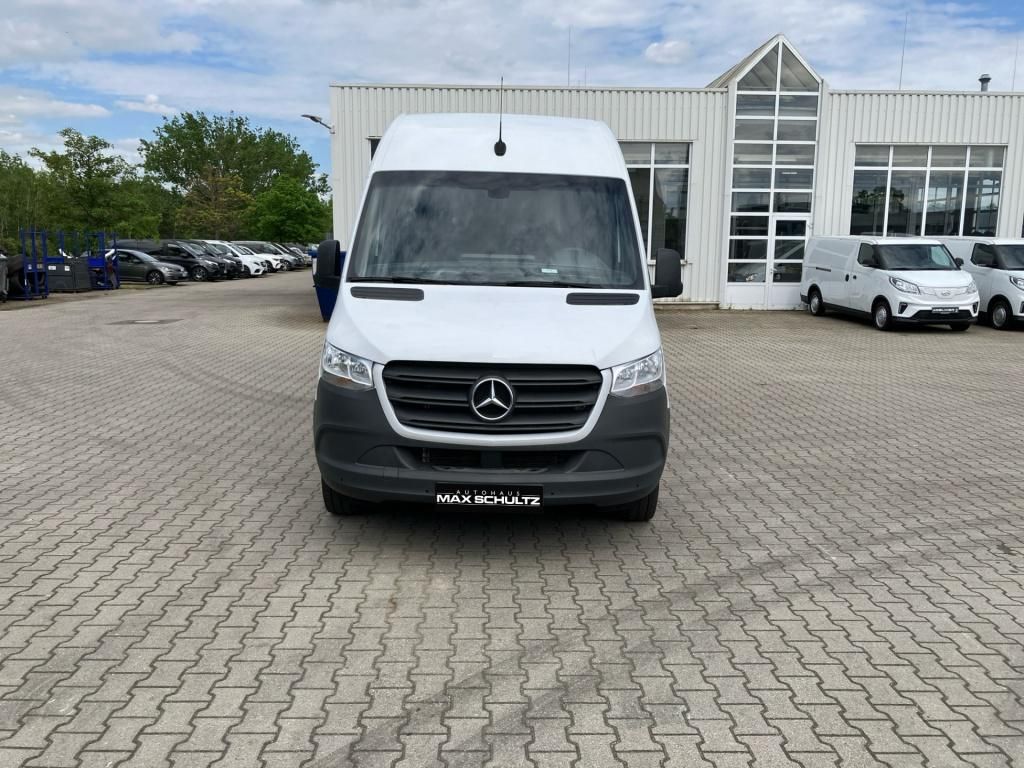 Fahrzeugabbildung Mercedes-Benz Sprinter 317 CDI 9G Tronic Kamera Navi