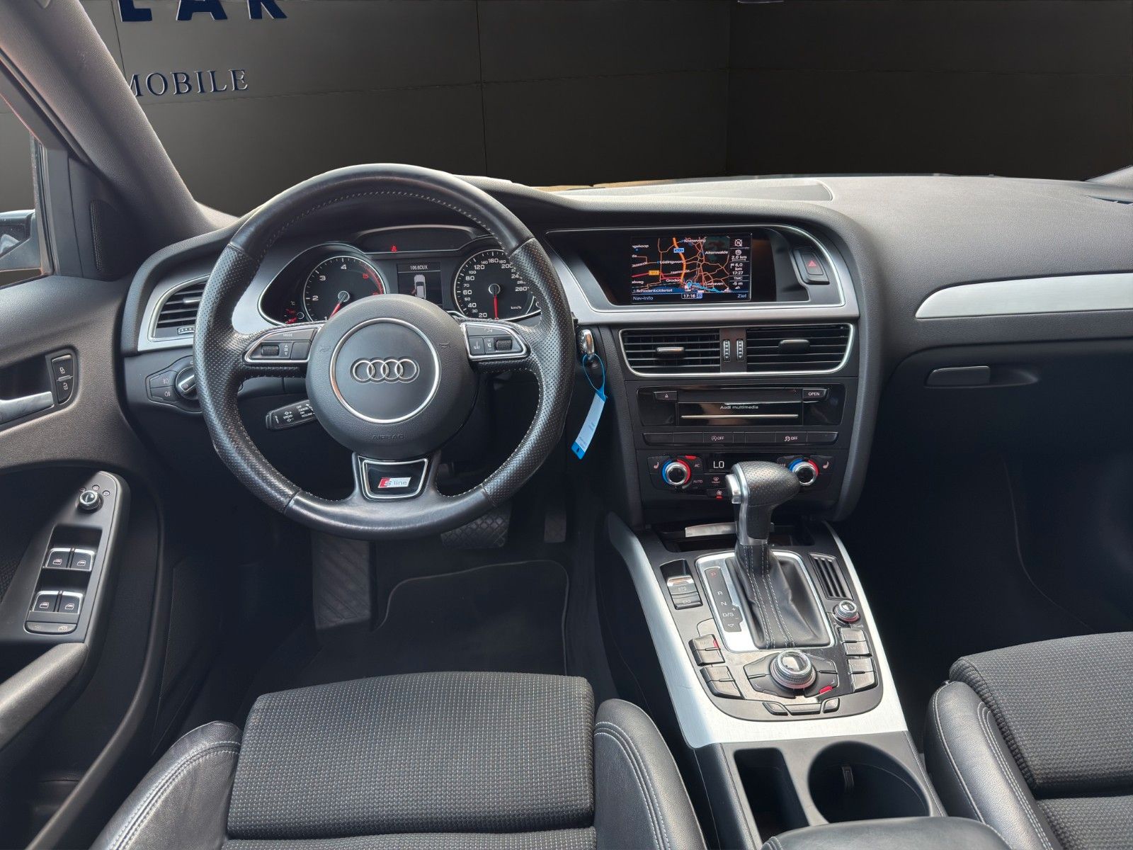 Fahrzeugabbildung Audi A4 Avant 2.0 TDI *S-line*Tempomat*Teilleder*Navi