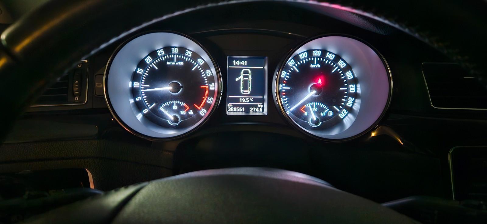 Skoda Superb 2012 — photo 6