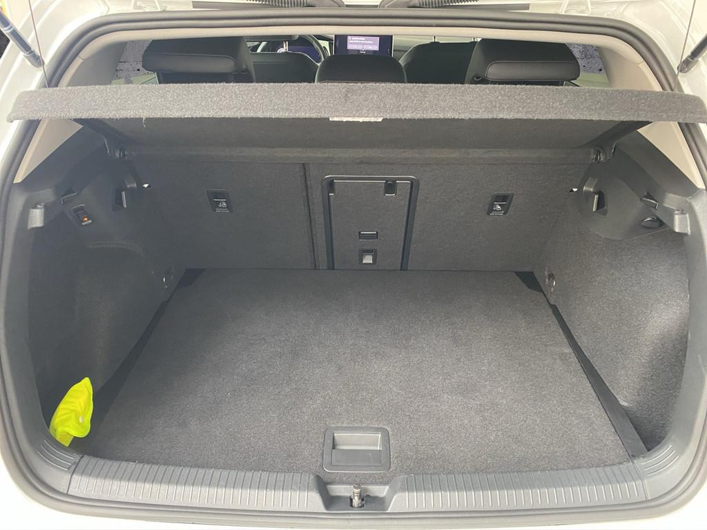 Volkswagen Golf 1.5 eTSI Goal DSG AHK+Navi+Matrix+PDC AHK+N, миниатюра 12