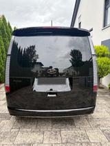 Hyundai STARIA 2.2 CRDi Signature 7-Sitzer Auto 4WD ... - Hyundai STARIA von privat