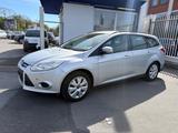 Ford Focus Turnier Trend AHK KLIMA 1,6 77KW NEUES MOD - Ford Focus aus 2011: 1.6