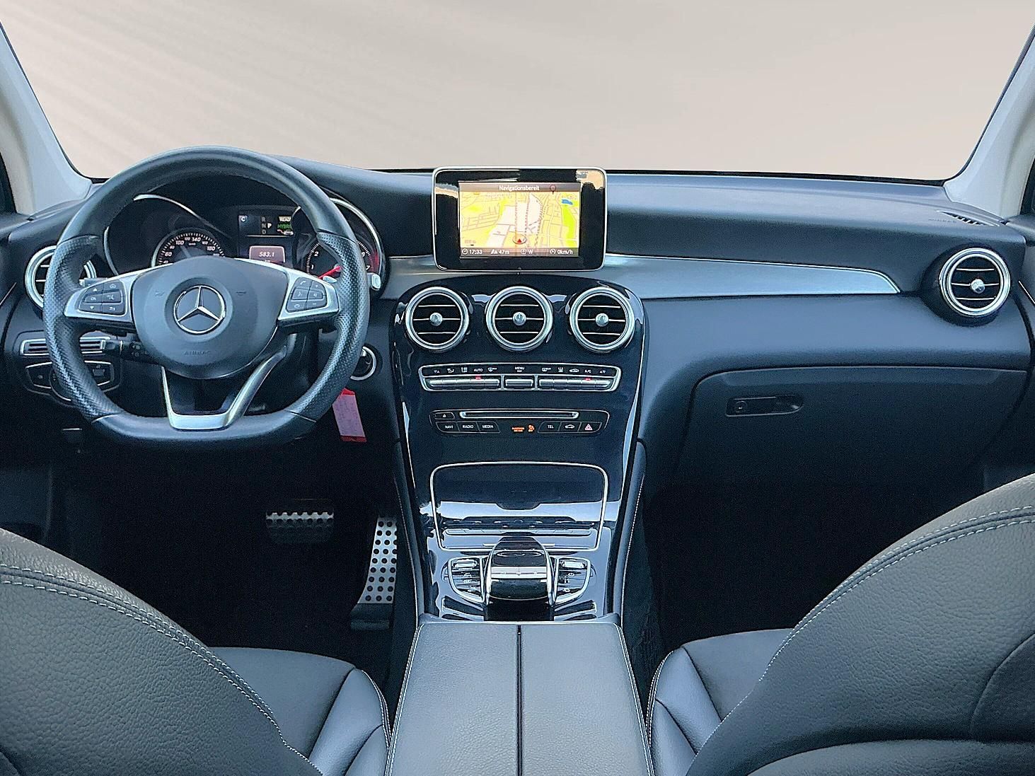 Mercedes-Benz GLC 350e AUT 4x4 Exclusive LED PANO Apple&Andro foto 13