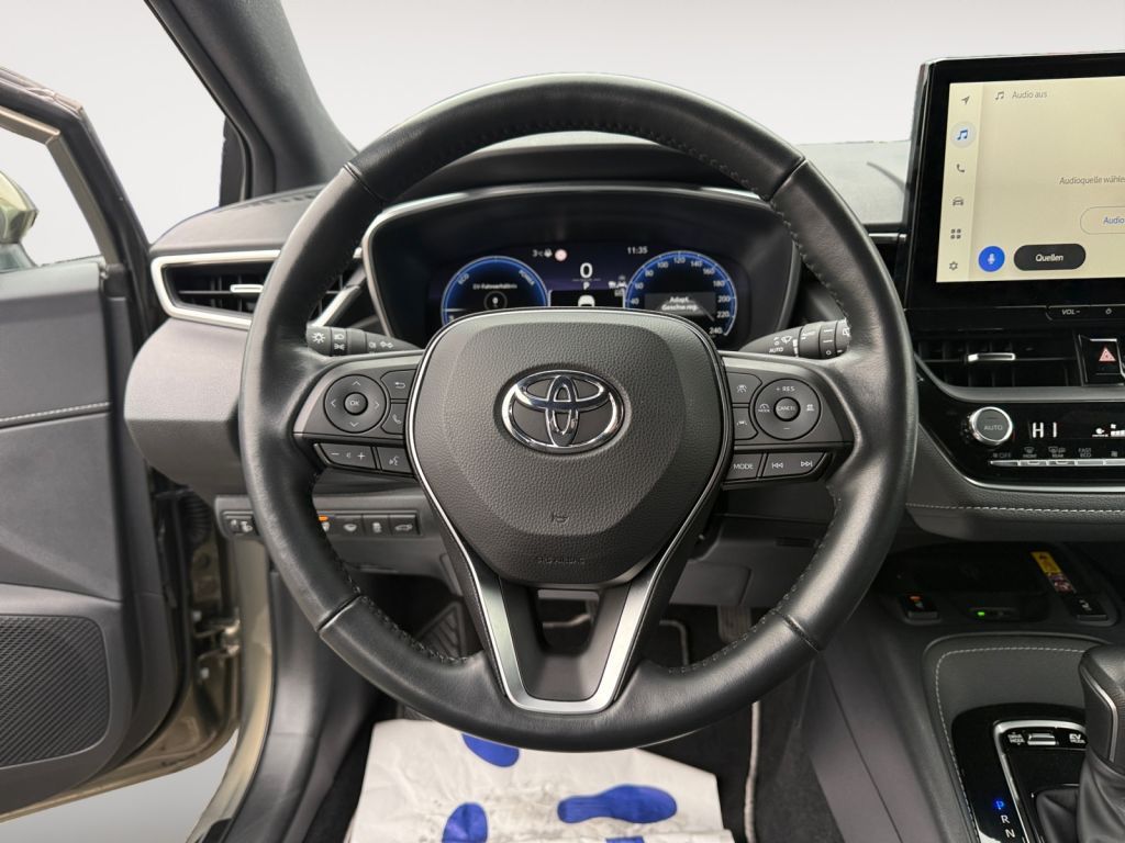 Fahrzeugabbildung Toyota Corolla 1.8 Hybrid Touring Sports Team Deutschla