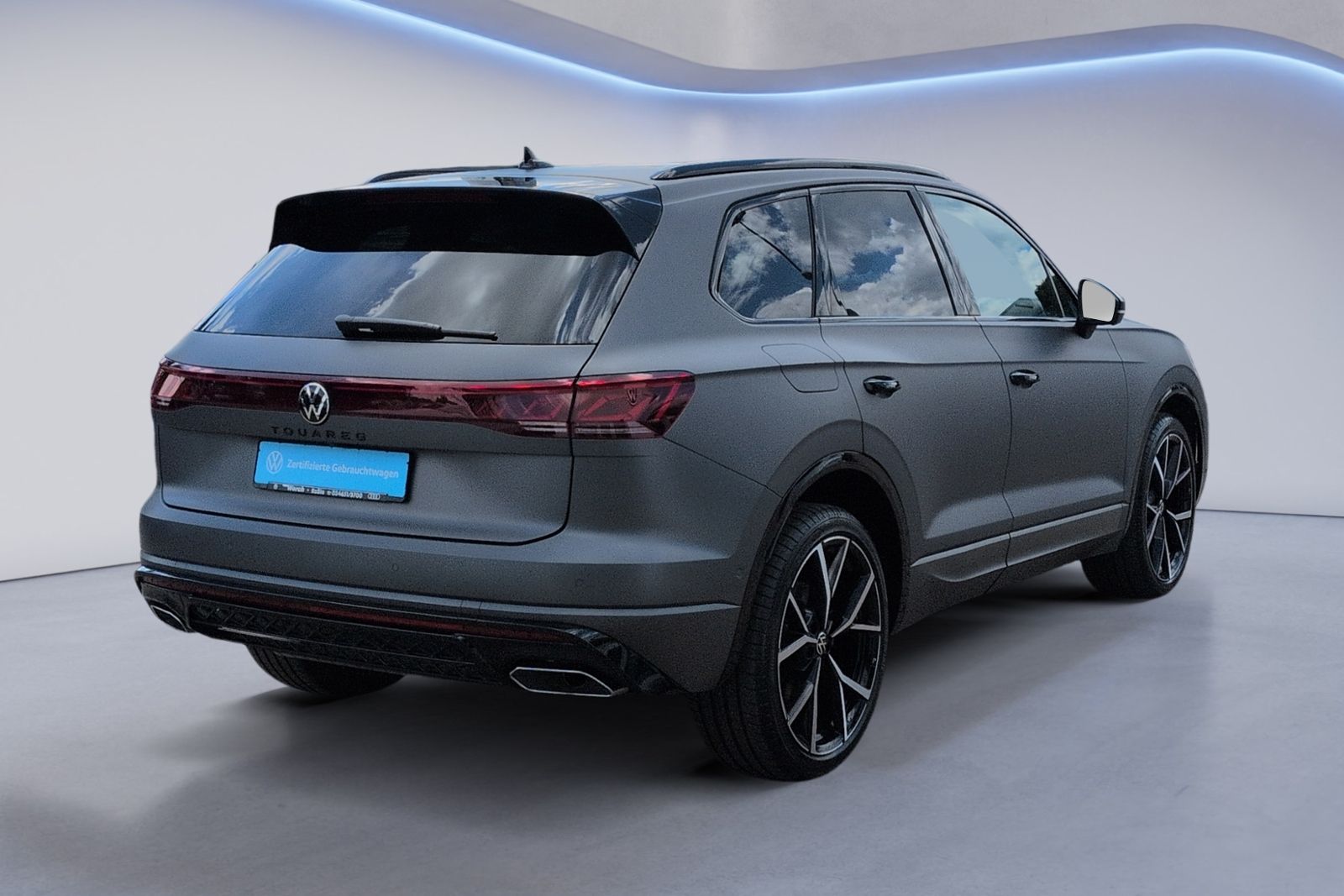 Touareg R-Line V6 TDI MATT+STHZ+LUFT+PANO+22