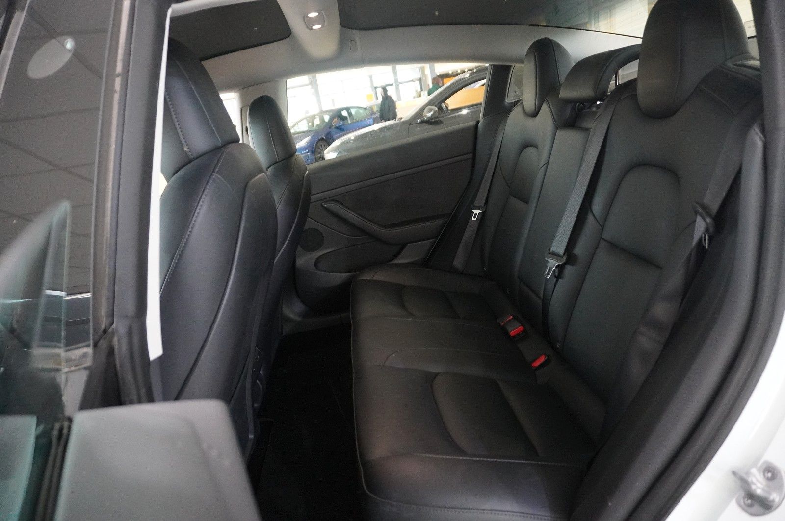 Fahrzeugabbildung Tesla Model 3 PERFORMANCE DUAL-MOTOR NAVI/LED/KAMERA