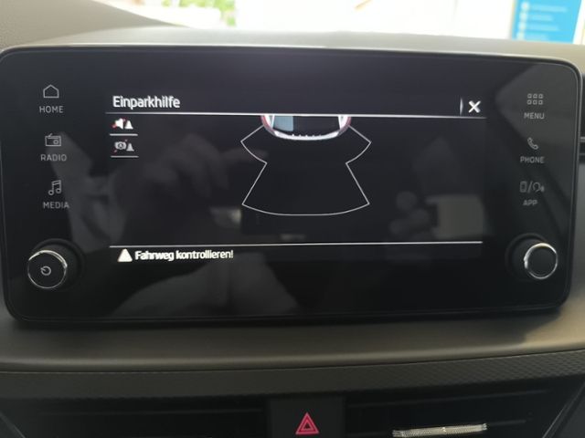 Fahrzeugabbildung SKODA Scala 1.0 TSI Essence LED KLIMA SITZHZG TEMPOM S