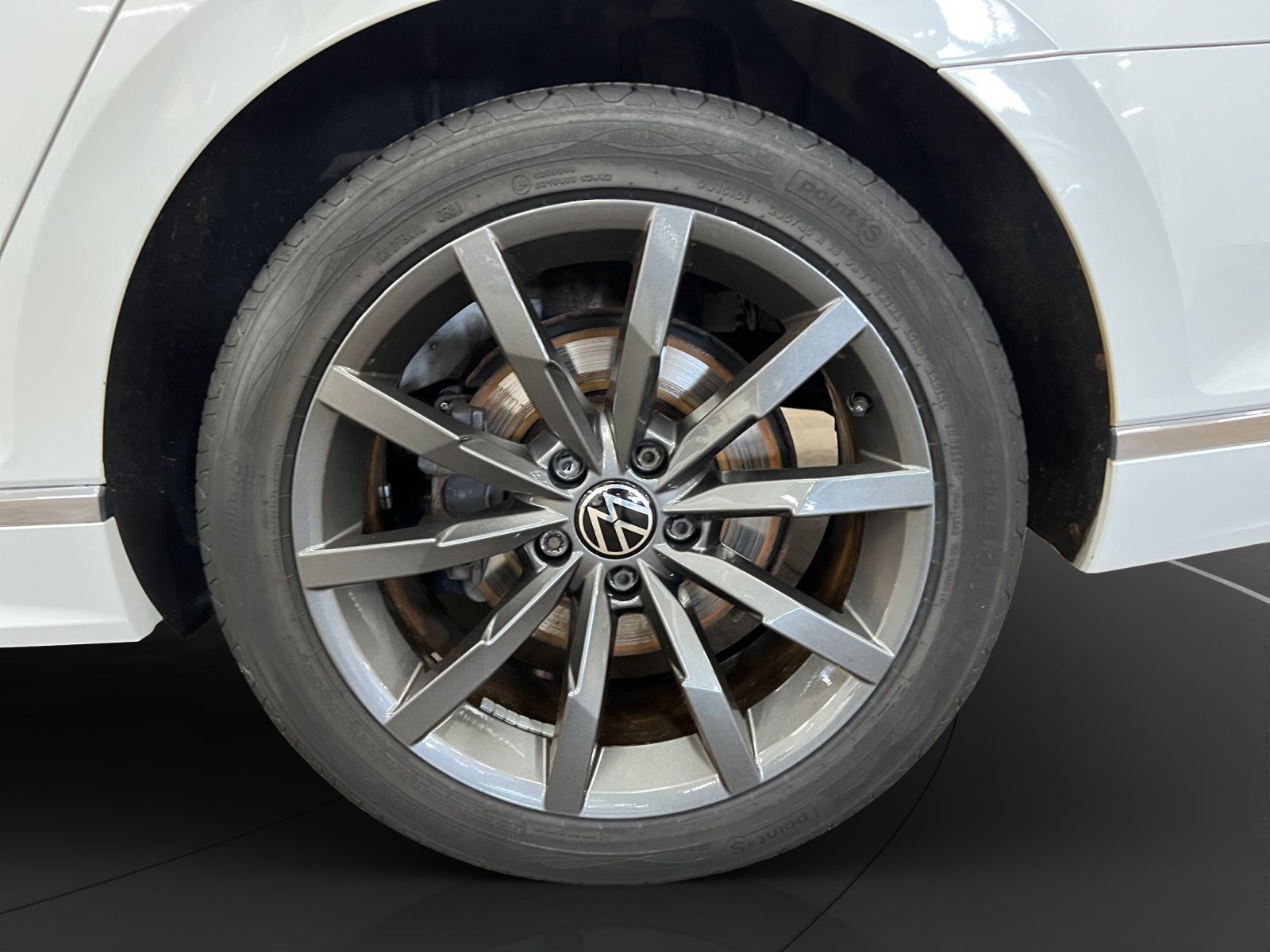 Volkswagen Passat Variant - Bild 12