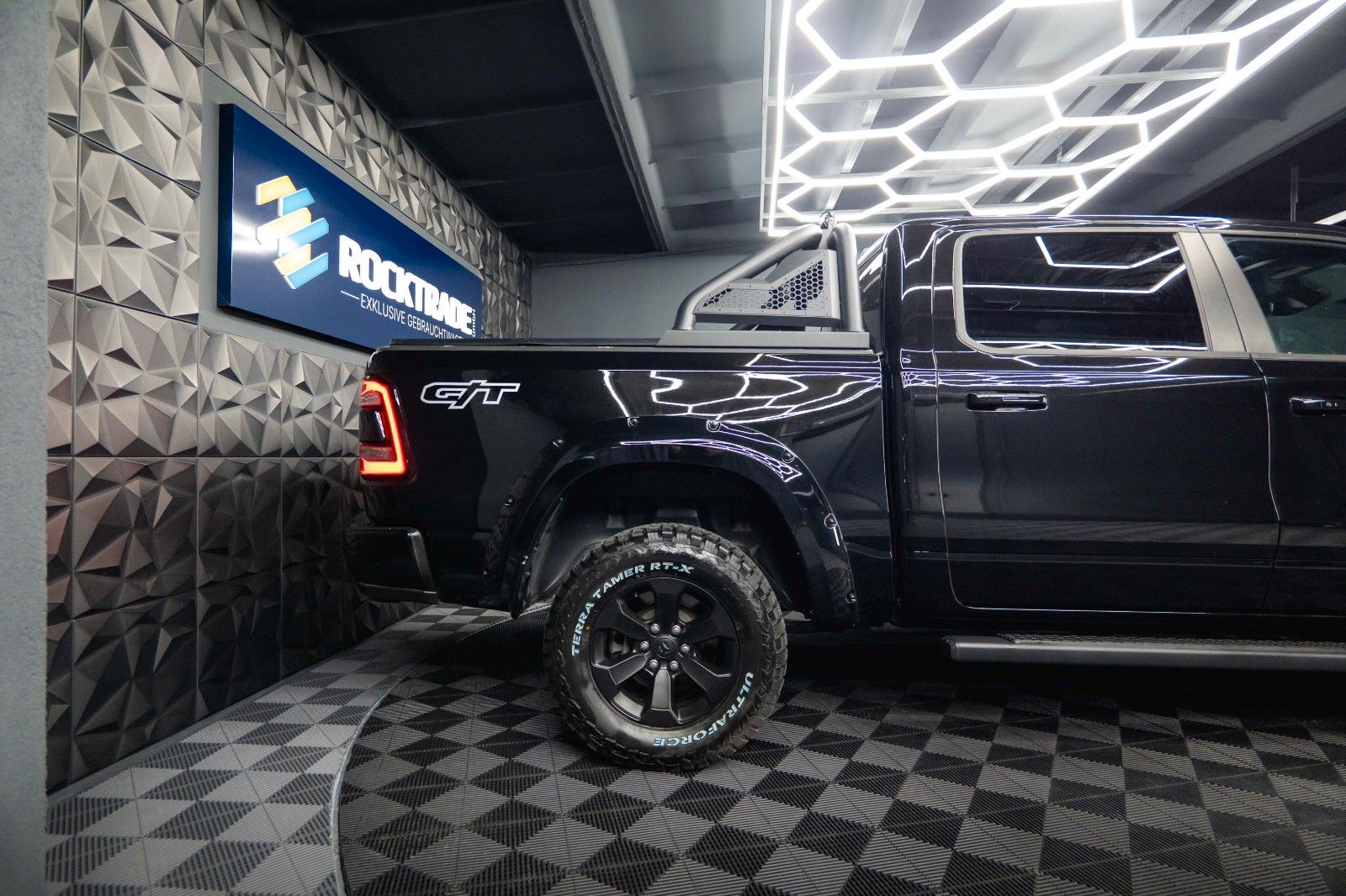 Fahrzeugabbildung Dodge RAM 5.7 V8 HEMI 4x4 LARAMIE GT NIGHT Offroad 19%