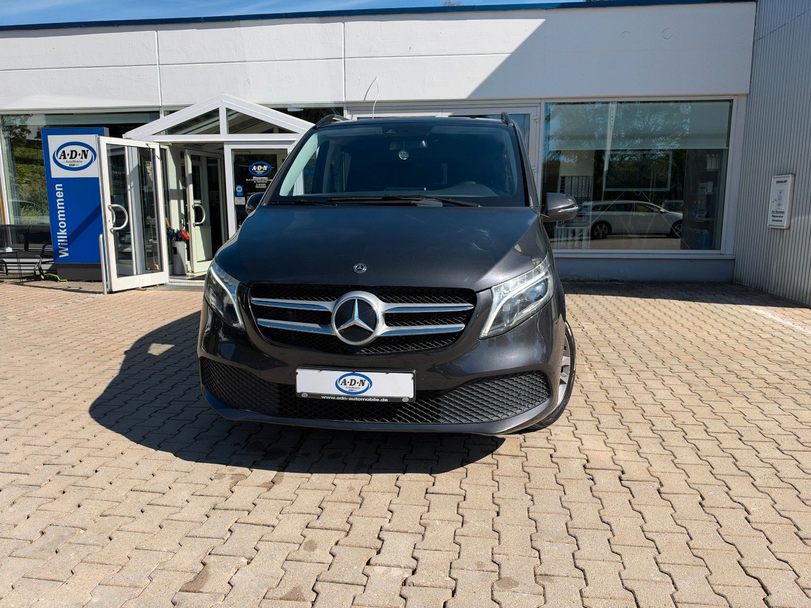 Mercedes V 300 - 1