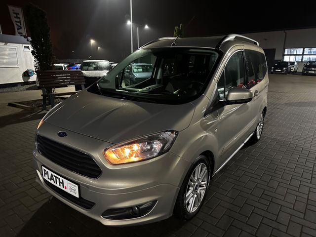 Ford Tourneo Courier  Titanium