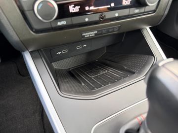 Seat Arona FR-Line DSG|LED|Kamera|DAB|Navi|FullLink