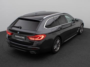 Fahrzeugabbildung BMW 520d xDr Tour HUD DAB Komfortzugang HI-FI
