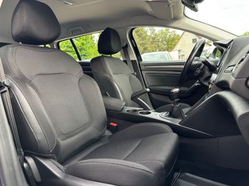 Bild 20 Renault Megane IV Grandtour LED pure vision+Winter Paket