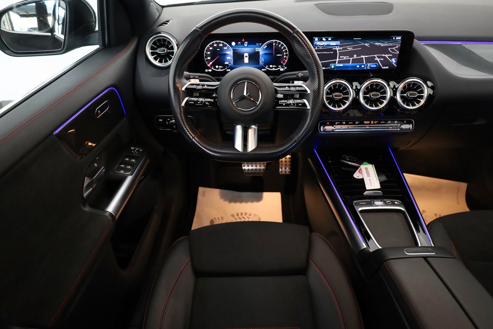 Fahrzeugabbildung Mercedes-Benz GLA 250 e AMG line,TLeder,Navi,LED,SH,Kamera,ACC
