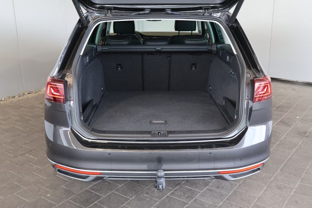 Volkswagen Passat 2.0 TDI Elegance ACC+KAM+MATRIX+AHK