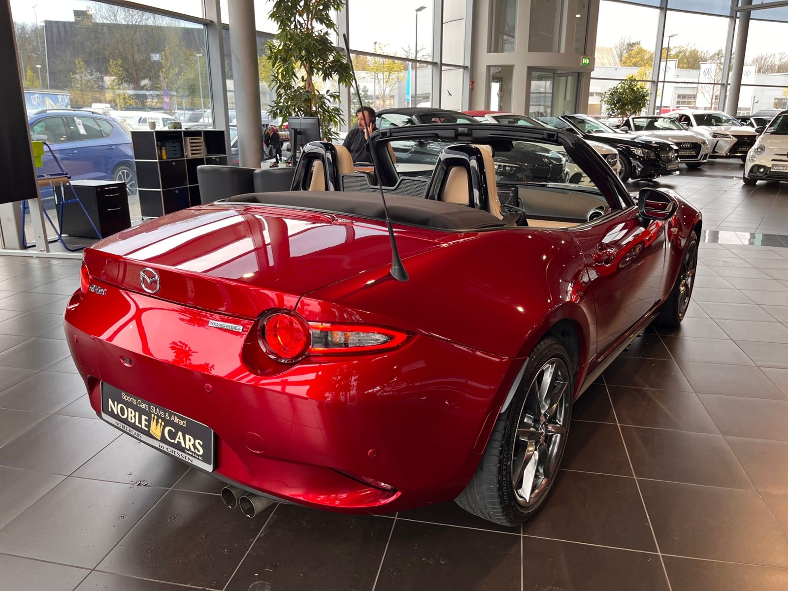 Fahrzeugabbildung Mazda MX-5 Selection KLIMA LED NAVI LEDER