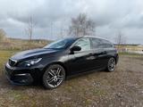 Peugeot 308 SW GT  2,0 HDI 177 PS 1 Hd Leder Panorama - Peugeot 308: 2l Hdi