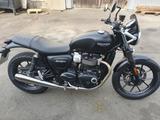 Triumph Street Twin - TRIUMPH STREET TWIN