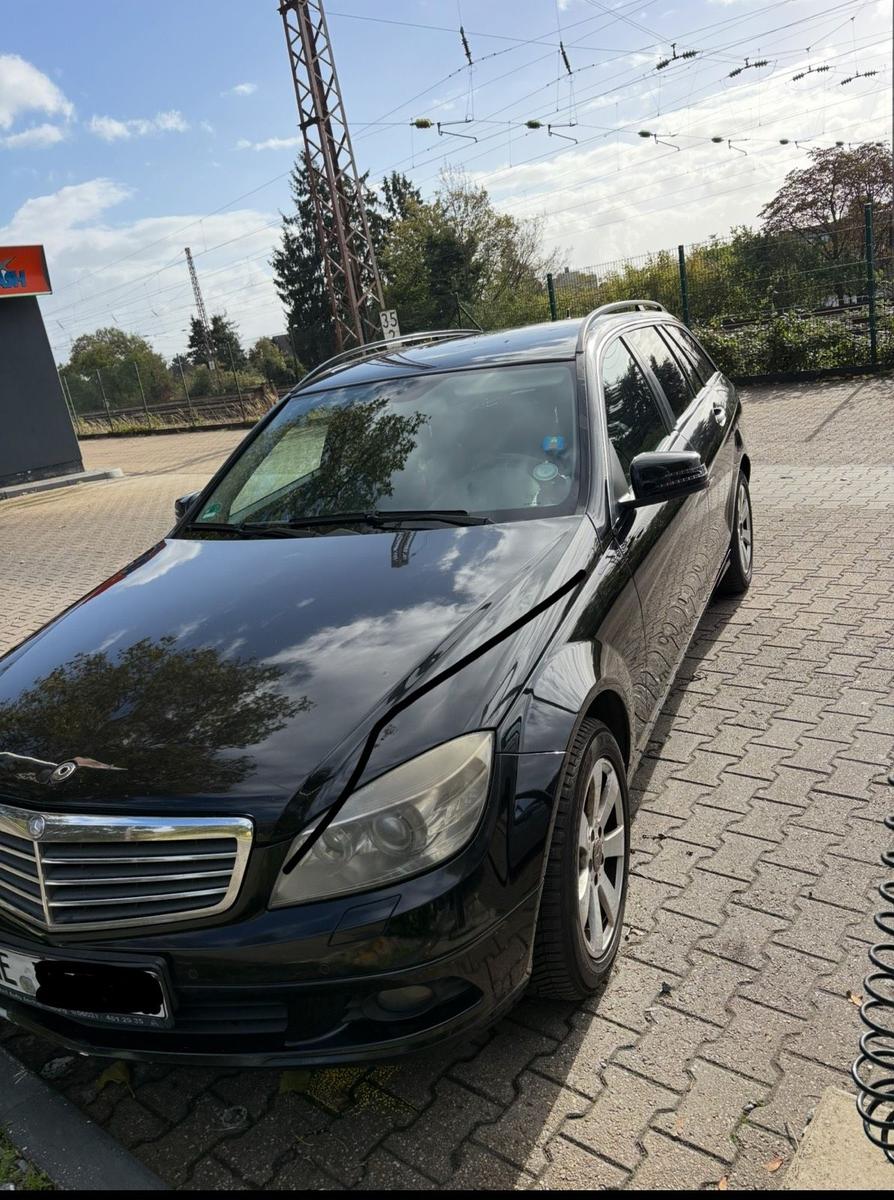 Mercedes-Benz C 220
