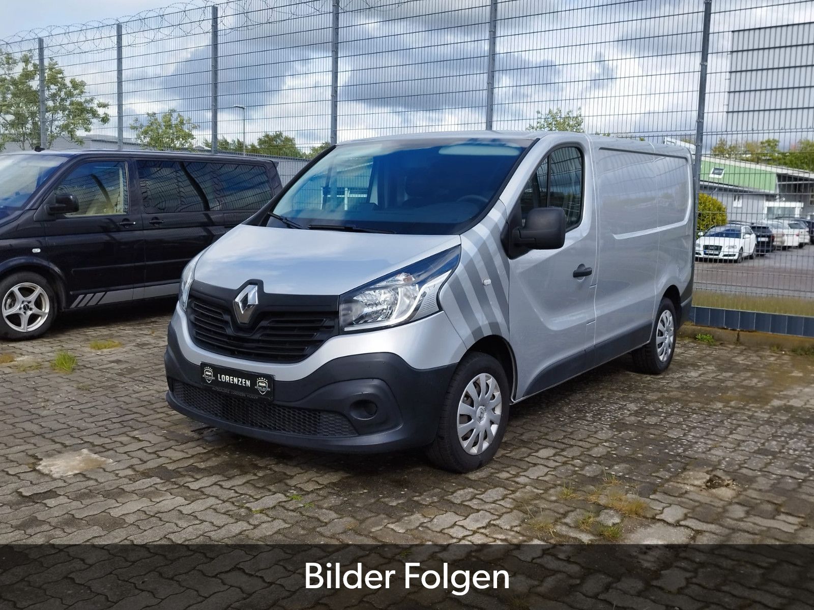 RENAULT Trafic