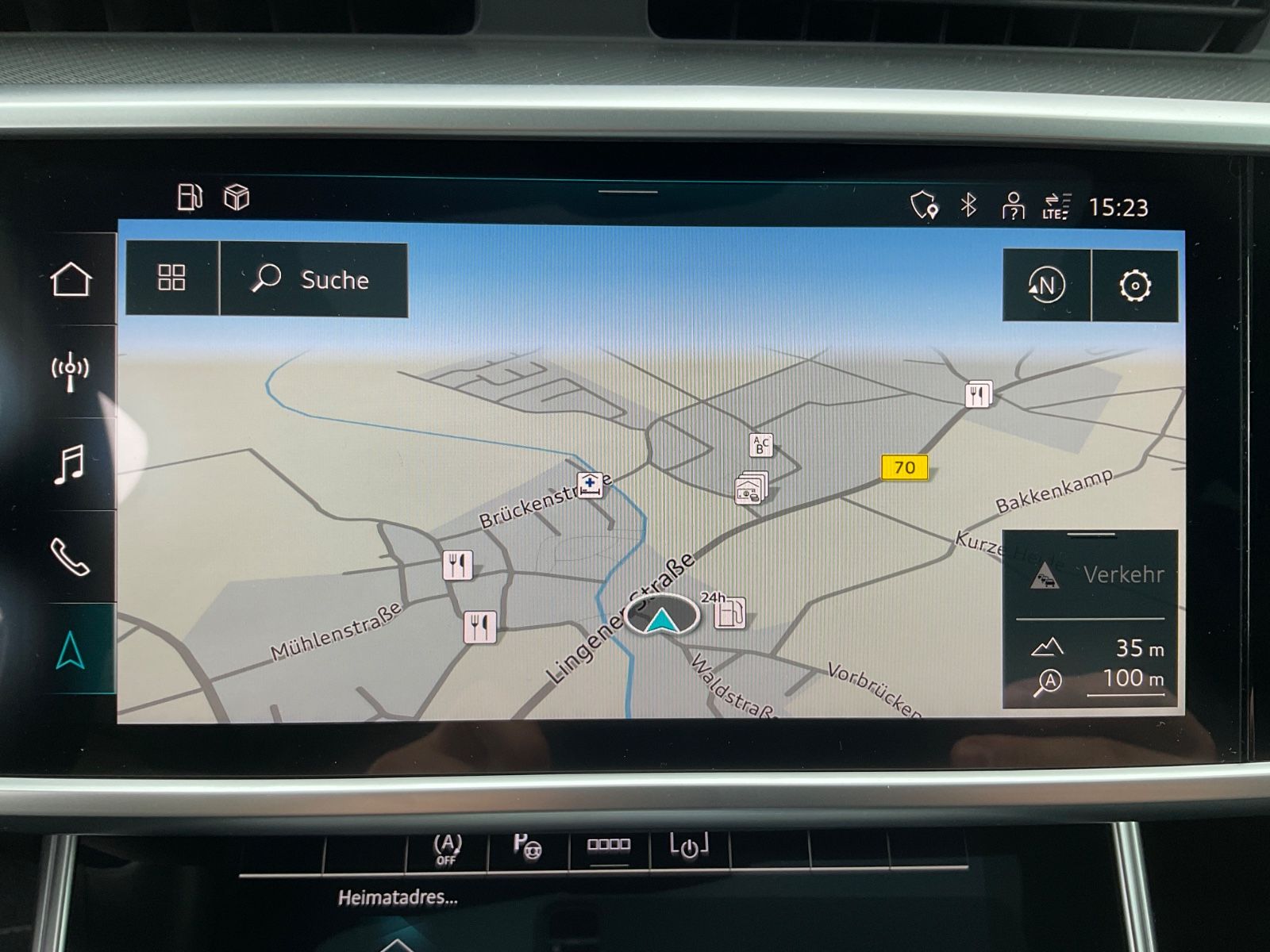 Fahrzeugabbildung Audi A6 40 TDI S tronic sport,Panorama,Kamera,Navi,