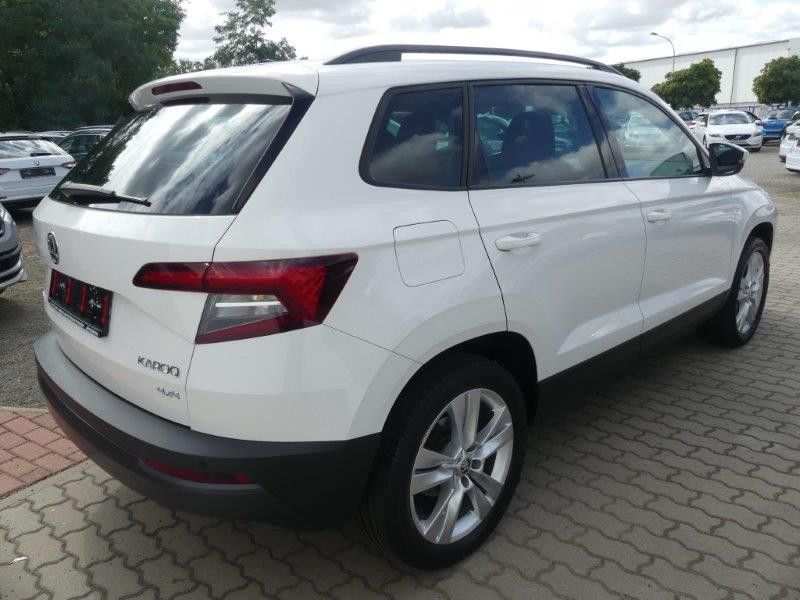 Fahrzeugabbildung SKODA Karoq 2.0 TDI DSG 4x4 Style NAV*KAM*BT*TEMPOMAT