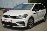 Volkswagen Touran 1.5 TSI Highline R-Line DSG Navi LED ACC - VW Touran Gebrauchtwagen in Halle
