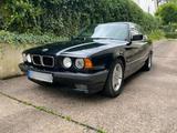 BMW E34 525i Manuell Vanos Executive - BMW 525: Limousine, E34
