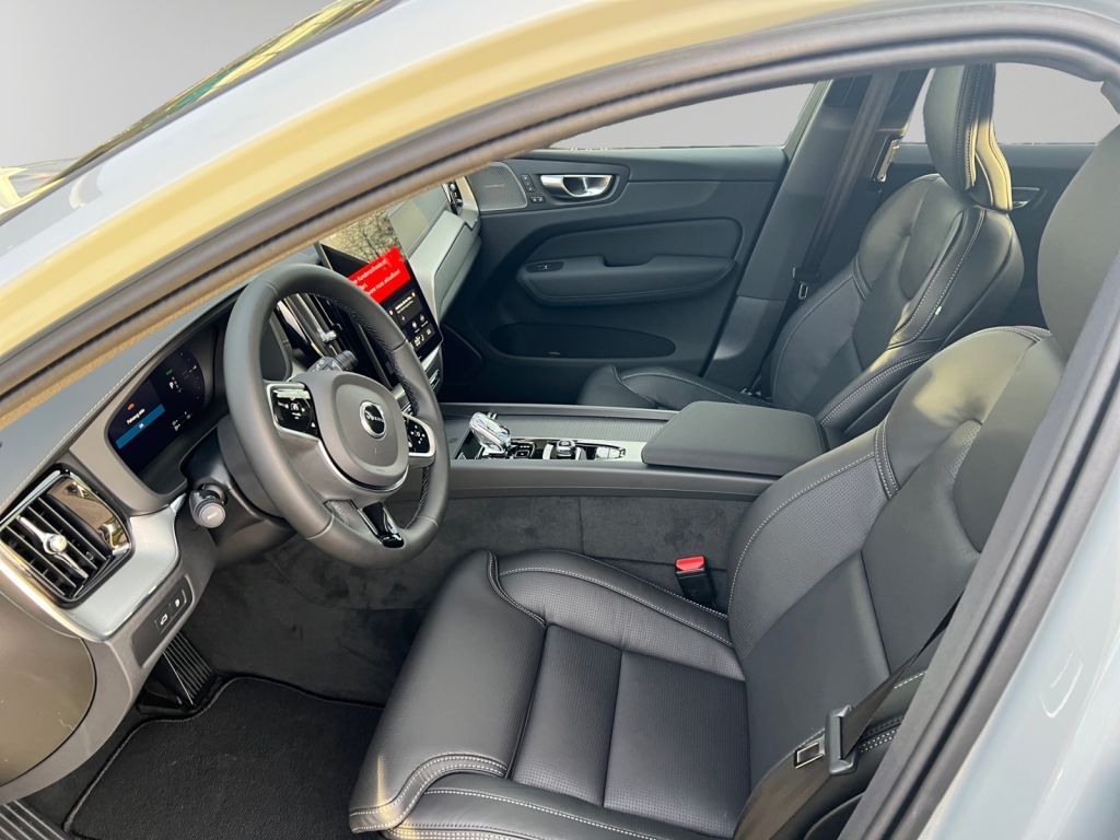 VOLVO XC60 T8 AWD Plug-in Hybr. Ultra Black Ed.,Nappa VOLVO XC60 T8 AWD Plug-in Hybr. Ultra Black Ed.,Nappa