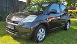 Daihatsu Sirion 1.0   Klima, Tüv 08.2027 - schwarze Daihatsu Sirion
