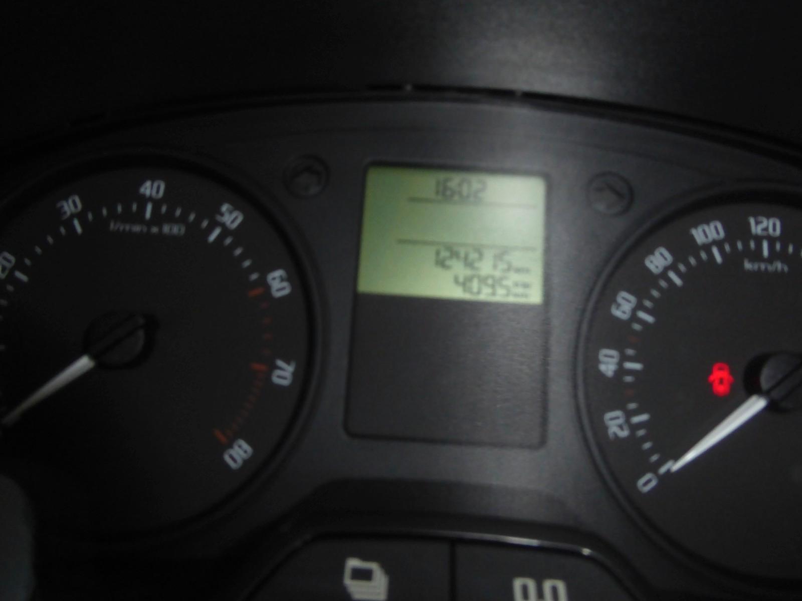 Skoda Fabia 2011 — photo 15