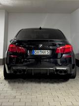BMW M5 M5 - BMW M5 mit Benzin-Antrieb: Limousine, Automatik