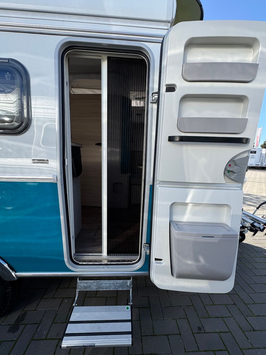 Fahrzeugabbildung HYMER / ERIBA / HYMERCAR Touring 542 - Harbour Blue HAMMERPREIS!