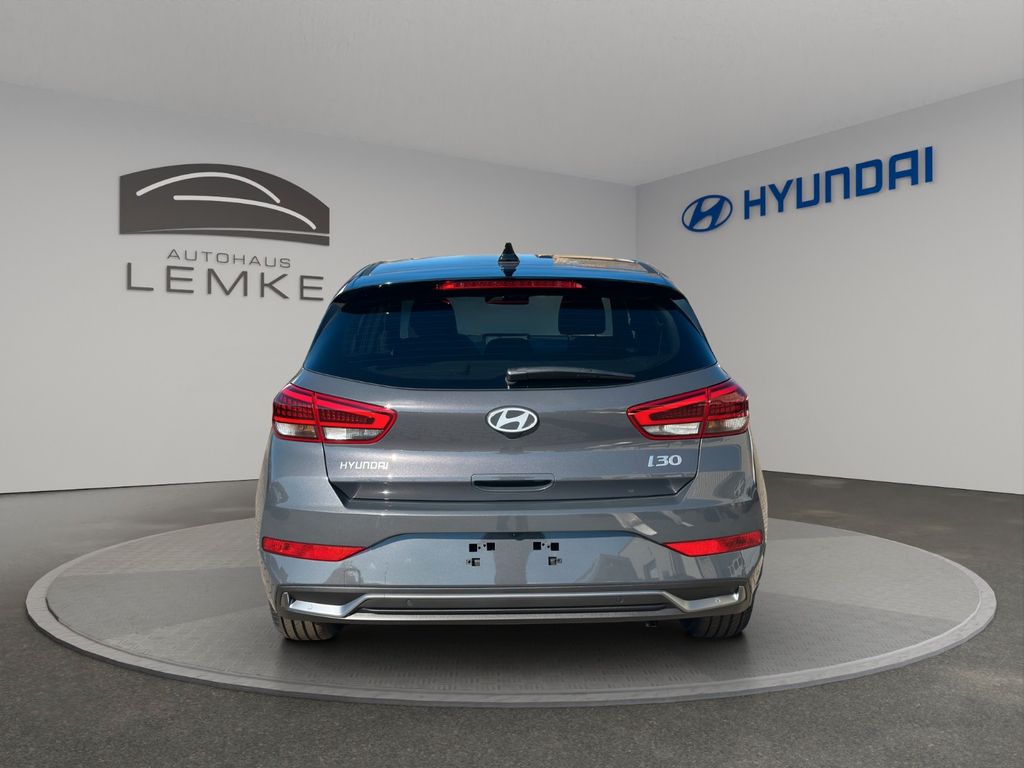 Hyundai i30 1.0 T-GDI ADVANTAGE NAVISITZHZGPDCLED