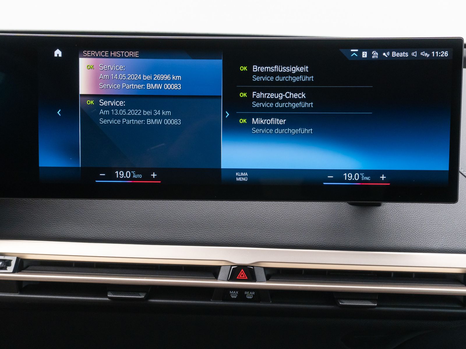 Fahrzeugabbildung BMW iX xD50 360°Laser B&W SoftC SkyLounge DAB 22Zoll