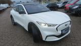 Ford MustangMach-E AWD - weiße Ford Mustang Mach-E