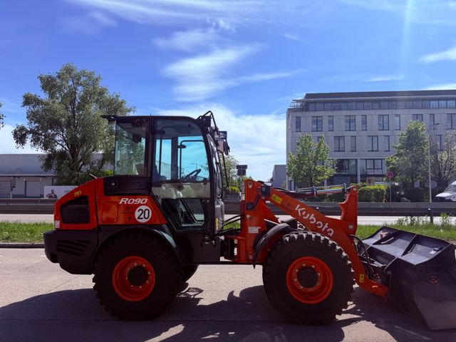 Kubota R 090 KLIMA , BREITREIFEN Garantie 2 Jahre