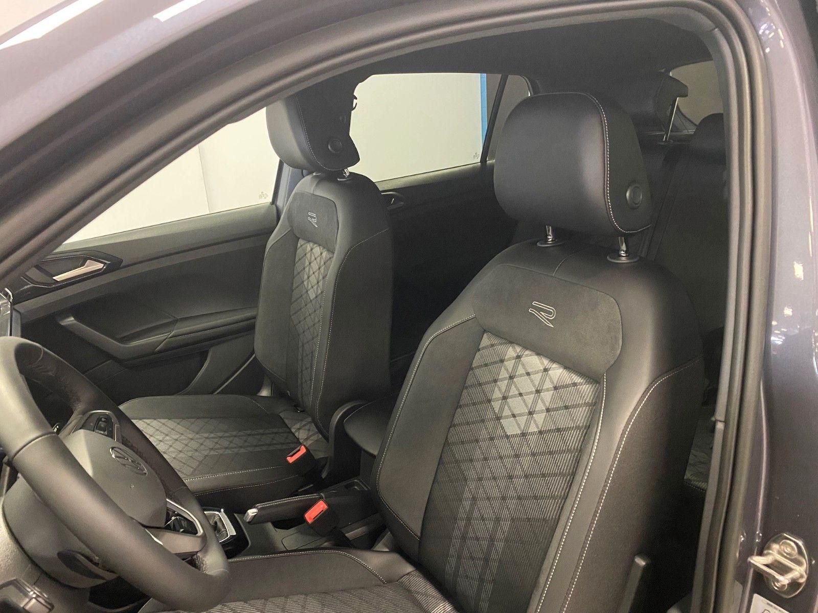 Fahrzeugabbildung Volkswagen T-Cross 1.0 TSI DSG ACC+AHK+SHZ+MATRIX LED+
