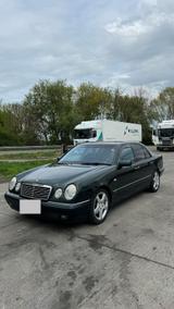 Mercedes-Benz Mercedes Benz 300 Turbo Diesel om606 Motor - Mercedes-Benz 300 mit Diesel-Antrieb: Turbo