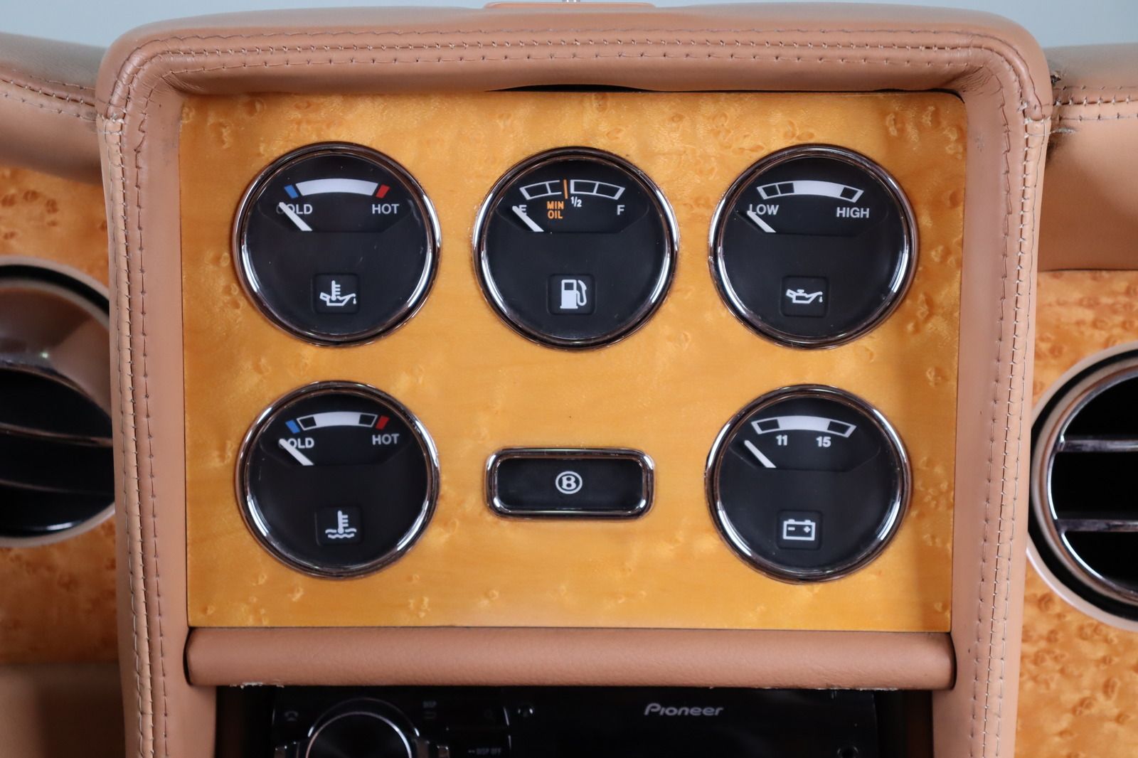 Fahrzeugabbildung Bentley Azure Mulliner Cabriolet * Top-Zustand